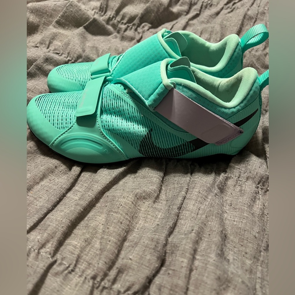 Used once, clips not included.